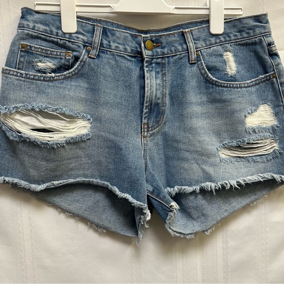 Billabong Women's Denim Shorts Distressed Ripped Size 31 - Picture 2 of 4